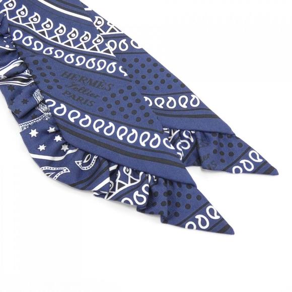HERMES EPERON D'OR BANDANA Twilly Ruffle Scarf 852978S - Picture 2 of 3